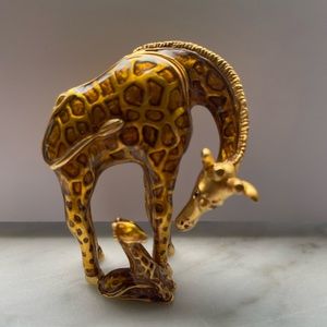 Estée Lauder Gilded Giraffe Mom & Baby Solid Compact